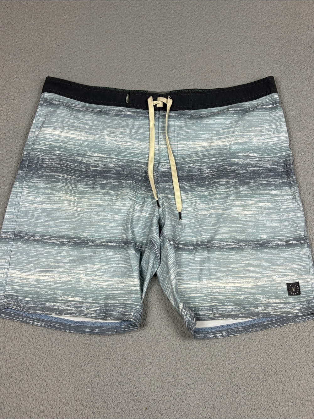 Linksoul Board Shorts Men’s 40 Gray Striped Swim Drawstring Beach Pool
